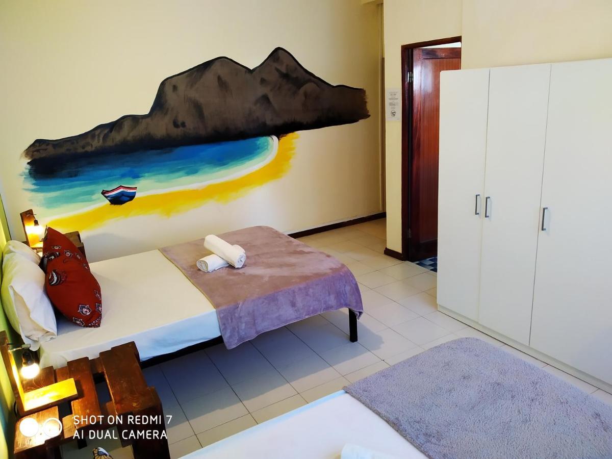 Praiadise Hostel Vila Nova Exteriör bild